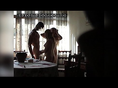 ❤️ Amigos sexuais convidam um homem gigante e um ménage à trois com ele ☑ Porno em nós pt.dickies-shop.ru