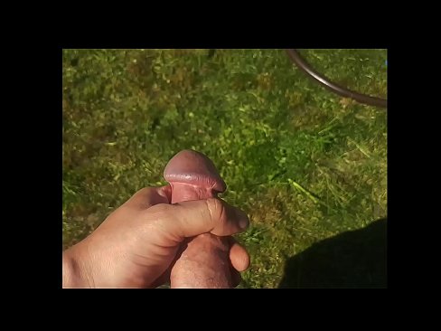 ❤️ A boazona fica com a rata rosa fodida e ejacula com um esguicho num jardim de Verão ☑ Porno em nós pt.dickies-shop.ru